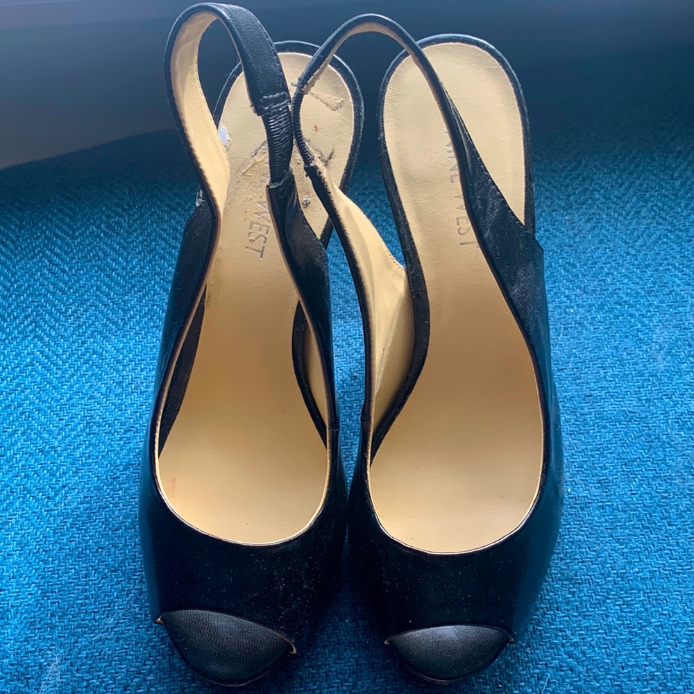 Nine West size 6 1/2 peep toe pumps